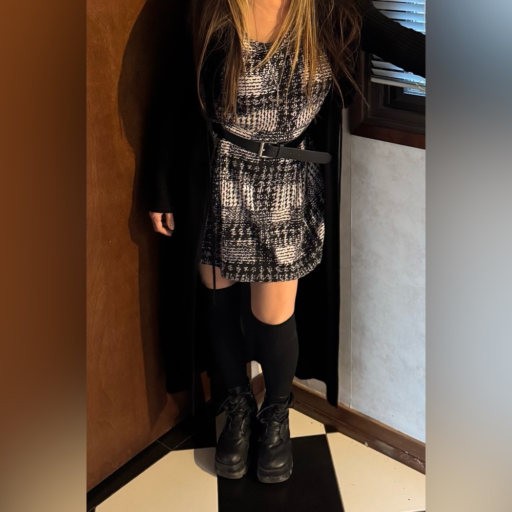 Black and White Houndstooth Dress (Belt not included)
